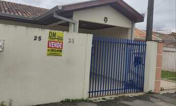 Imagem 2: Casa com edicula para venda possui 85 metros quadrados com 3 quartos - Uberaba - Curitiba