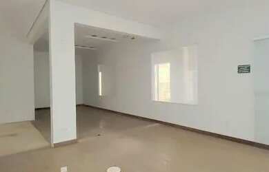 Imagem 7: Casa comercial com aproximadamente 400m² de área construída e 600m² de área territorial