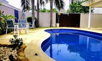 Imagem 1: Casa sobrado para locação ou venda em condomínio em Vinhedo/SP