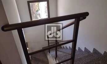 Imagem 6: Freguesia - Ótima casa com 04 suíte, condomínio total segurança e estrutura de Lazer