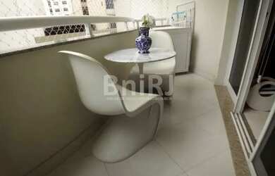 Imagem 5: BOTAFOGO - Excelente apartamento de 2 quartos com vaga - Rua São Manuel