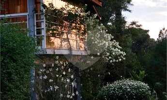 Imagem: Casa térrea podendo ser comercial ou residencial