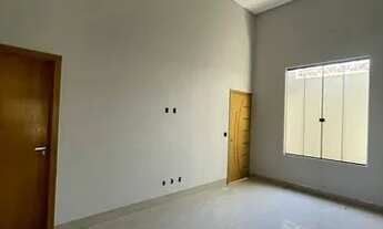 Imagem 2: Casa para venda com 132 metros quadrados com 3 quartos sendo uma suíte