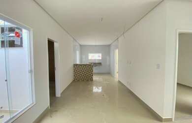 Imagem 2: Casa na Aruana Casa com 3 dormitórios