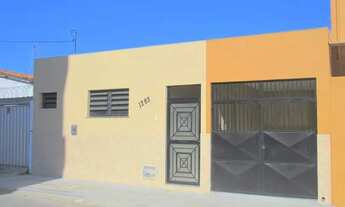 Imagem 1: Excelente casa residencial toda reformada com 2 suítes sendo 1 reversível, sala, cozinha