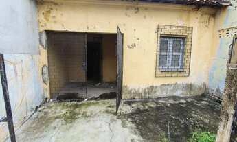 Imagem 2: Casa residencial com 2 quartos, wc social, sala, cozinha, área de serviço, 1 vaga, área pr