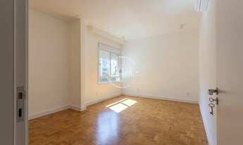 Imagem 3: JARDIM PAULISTA - 1 POR ANDAR - 3 DORMITÓRIOS, 1 SUÍTE, 2 VAGAS, 225M²