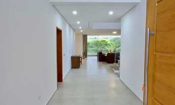 Imagem 4: Casa de condomínio para aluguel tem 426 metros quadrados com 4 quartos