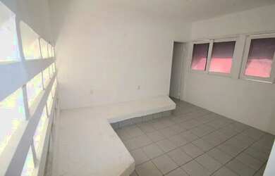 Imagem 3: Ed. Canaã, apartamento com sala, cozinha, suíte, armário, 1 vaga, área privativa 60m². Loc