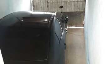 Imagem 6: Casa em cima e em baixo primeiro andar com piscina