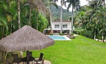 Imagem 4: Linda casa pé na areia com amplo terreno, piscina, 5 suítes