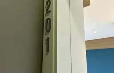 Imagem 4: Excelente apto semi mobiliado semi novo, de frente lateral Beira Mar, com 03 suítes todas