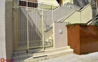 Imagem 2: Apartamento de 3 quartos para alugar no bairro Costeira Do Pirajubaé