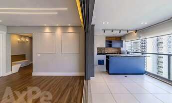 Imagem: Apartamento com planta ampla, reforma atual