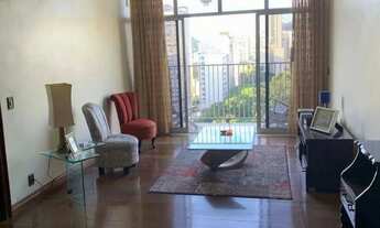 Imagem 2: AST IMÓVEIS VENDE apartamento de 4 quartos sendo 1 suíte com vaga de garagem no miolo de I