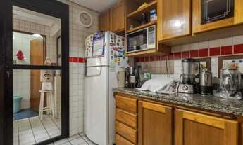 Imagem 4: Cobertura Triplex, com 03 dormtórios, 01 Suíte, 02 vagas no bairro Petrópolis em Porto Ale