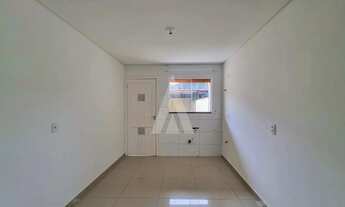 Imagem 7: Geminado com 2 quartos, sendo 1 deles com sacada, 1 banheiro social e 2 vaga de garagem no