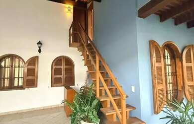 Imagem 5: Casa à venda na Mata da Praia em Vitória-ES: 4 quartos, 2 suítes, 2 salas, 4 banheiros, 3