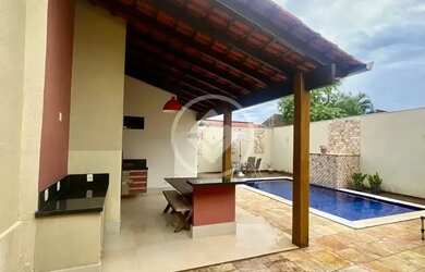 Imagem 3: Aluga-se espaçosa casa térrea no Bairro Recanto dos Pássaros, com 03 Quartos , sala para