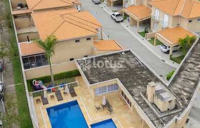 Imagem 7: Casa para venda e Locacao no Condominio Ipe Amarelo no Portal dos Ipes em Cajamar