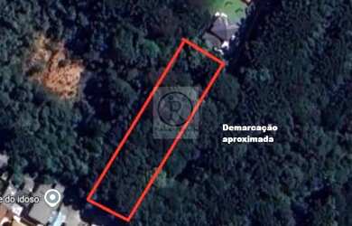 Imagem 3: Terreno predominantemente plano em formato retangular, região residencial em Colombo. Zone