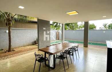 Imagem 2: Sobrado para aluguel tem 371 metros quadrados com 4 quartos