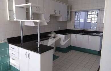 Imagem 5: Apartamento com 3 dormitórios para alugar, 200 m² por R$ 4.600,00/mês - Umuarama - Uberlân