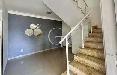 Imagem 3: Casa para Aluguel com Piscina, 3 Suítes, Área Gourmet e Móveis Planejados no Condomínio Re