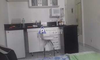 Imagem 2: Oportunidade!!! Apartamento reformado situado na Praia de Botafogo/RJ