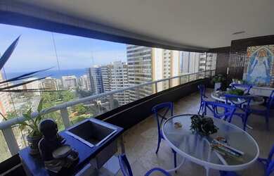 Imagem 2: Apartamento para venda com 254 metros quadrados com 4 quartos em Pituba - Salvador - BA