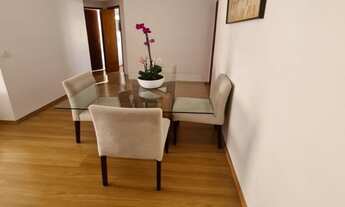 Imagem 4: Apartamento de 65 m², 2 quartos, 2 banheiros, cozinha e sala bem espaçosa. Sol de manhã na