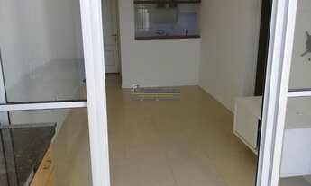 Imagem 6: Apto reformado com vista para piscina