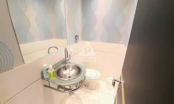 Imagem 7: Salão, 3 quartos sendo um suíte, lavabo, dep completa, aréa e vaga escriturada