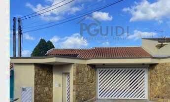 Imagem: Casa para venda tem 220 metros quadrados