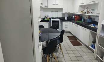 Imagem 7: Entre a Praia e o Shopping 3 quartos sendo 1 suite 130 metros em excelente local