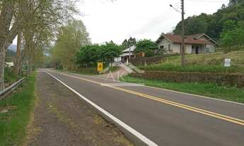 Imagem 3: Amplo terreno com frente para a BR 116 em Picada Café na serra gaúcha