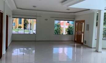 Imagem 6: Casa de condomínio para aluguel possui 500 metros quadrados com 4 quartos