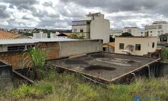 Imagem 6: Terreno à venda, 448 m² por R$ 350.000,00 - São Pedro - Juiz de Fora/MG