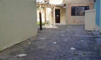 Imagem 2: Casa de 420 metros quadrados no bairro Passo da Areia com 3 quartos