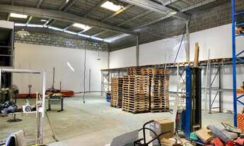 Imagem 2: Galpão com 400m2 perto estrada do coco