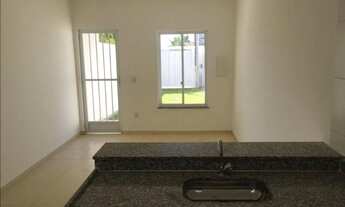 Imagem 2: Casa para venda tem 60 metros quadrados com 2 quartos em Pedra de Guaratiba - Rio de Janei