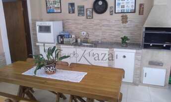 Imagem 2: Casa/Sobrado - 3 Dormitórios sendo 3 suítes - Jardim das Indústrias - 130m² de A.C