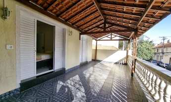 Imagem 2: CASA COMERCIAL - 194M² - PRÓXIMO AO PARQUE DO PIQUERI, VARANDA AMPLA - 2 DORMS ESPAÇOSOS