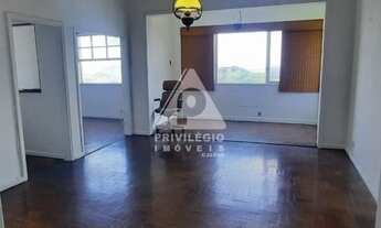 Imagem 2: Santa Teresa - Salão, 3 quartos, dependências coimpletas, com play, salão de festas e chur