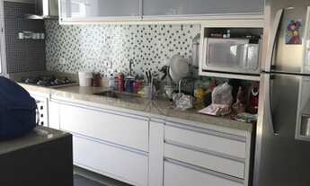 Imagem 2: Casa de condomínio para venda tem 340 metros quadrados com 4 quartos