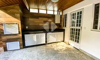 Imagem 7: Condomínio Vivendas - Excelente casa, 4 Suítes, Piscina Privativa, Praia da Barra da Tijuc