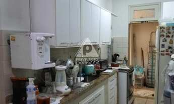 Imagem 7: 2 QUARTOS COM 1 SUITE EM FRENTE AO METRO DE BOTAFOGO