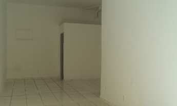 Imagem 5: BENFICA - AV. DA UNIVERSIDADE 3305 - Loja com Aproximadamente 30,59 m², Wc Social, Próx