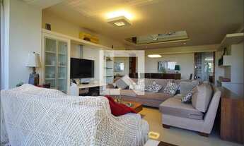 Imagem 2: Apartamento à Venda - Três Figueiras, 3 Quartos, 184 m2