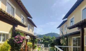 Imagem 2: Raríssima a casa em condomínio, metragem generosa, ensolarada e ótima localização